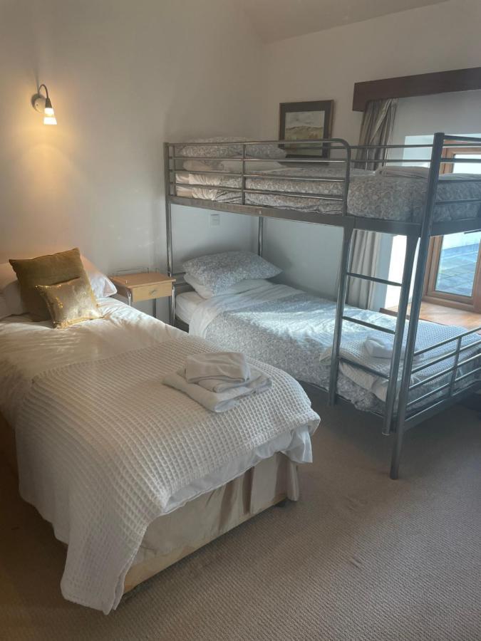 O'domhnaill's - Lig Do Scith Guest house Carraroe